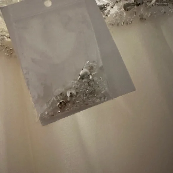 Elegant Cream Lace Wedding Dress - Picture 11 of 14